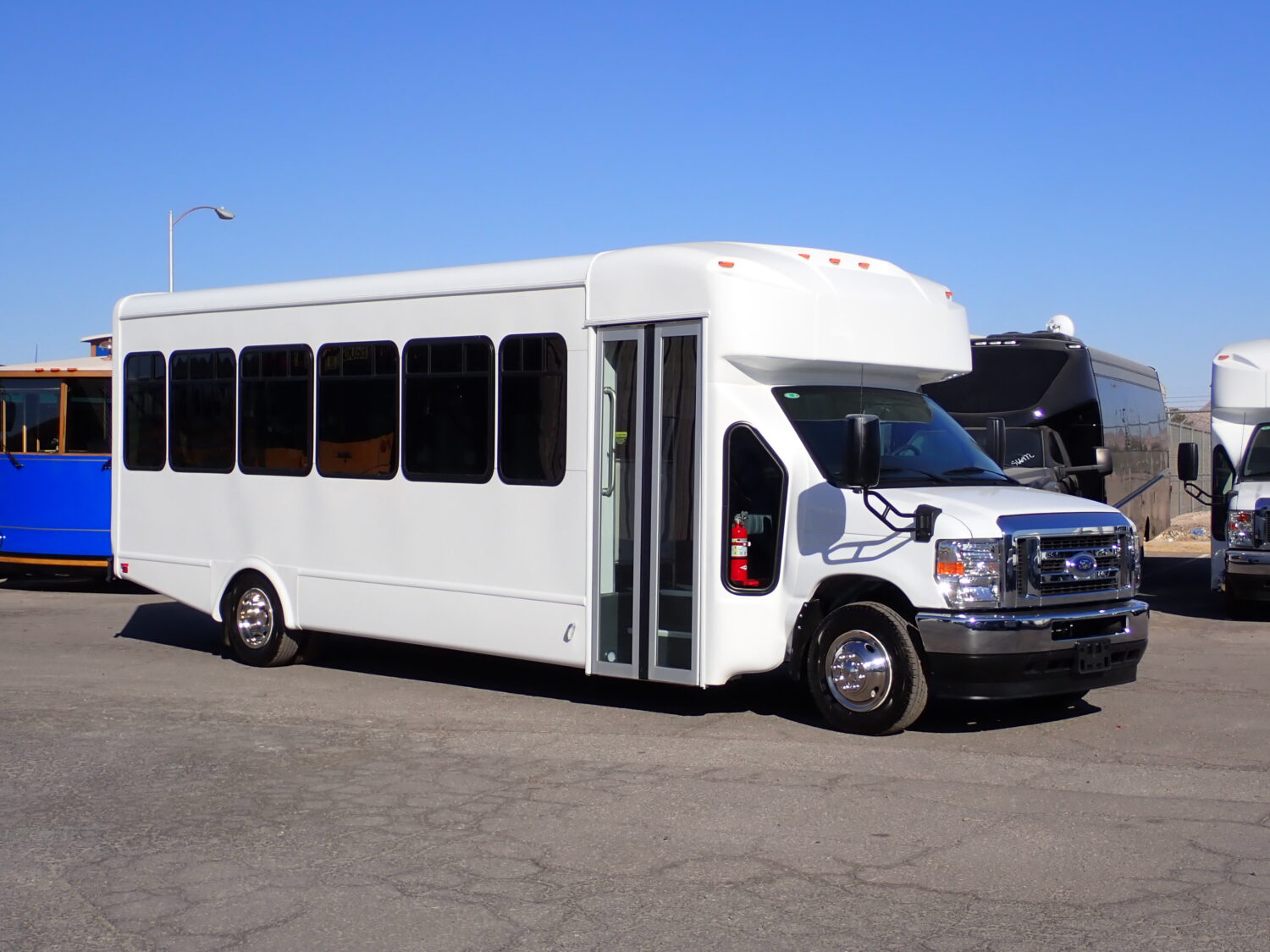 2025 ElDorado Advantage Shuttle Bus