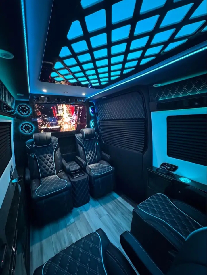 2025 Mercedes Benz Sprinter