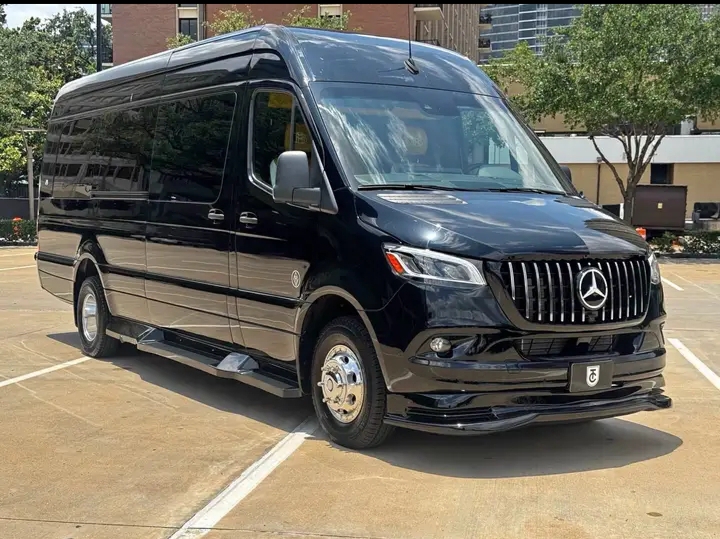 2025 Mercedes Benz Sprinter