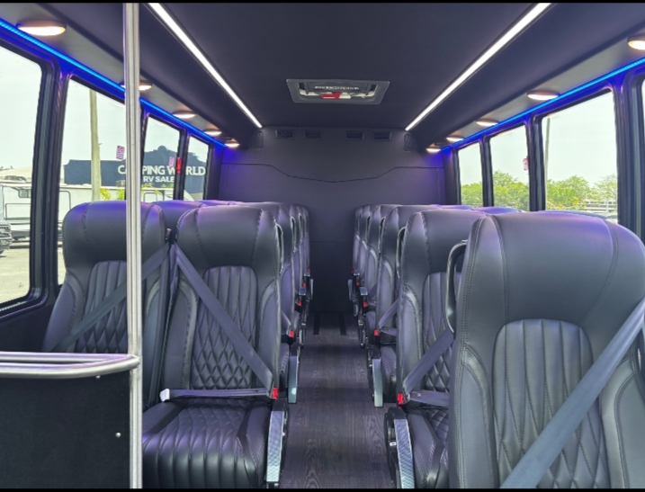 2025 Ford E-450 Shuttle Bus