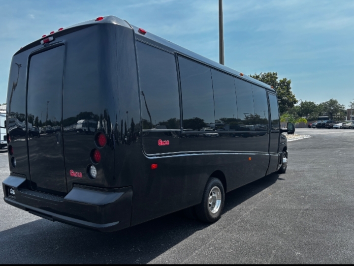 2025 Ford E-450 Shuttle Bus