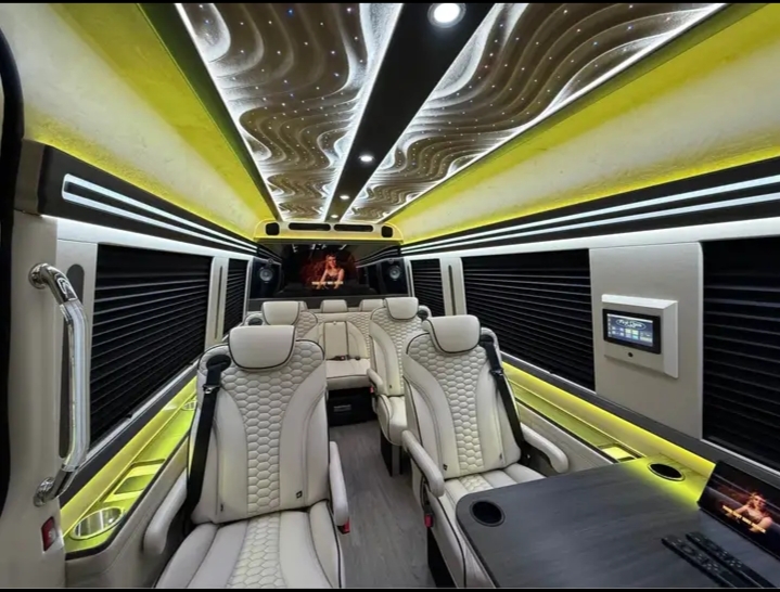2025 Mercedes Benz Sprinter