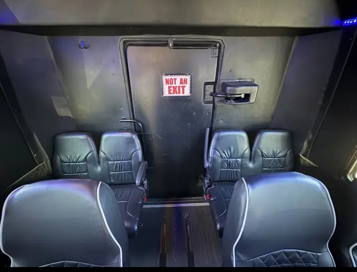 2017 Ford F-550 Shuttle Bus