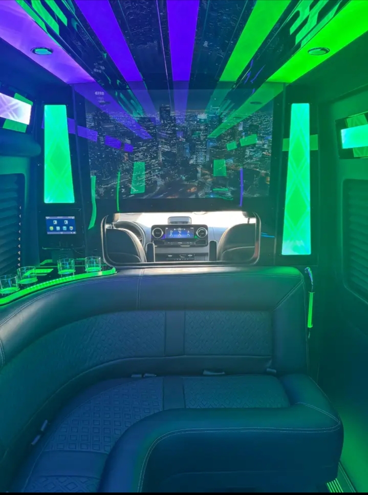 Mercedes-Benz Sprinter 2024