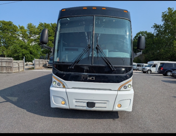 2017 MCI J4500 Motorcoach
