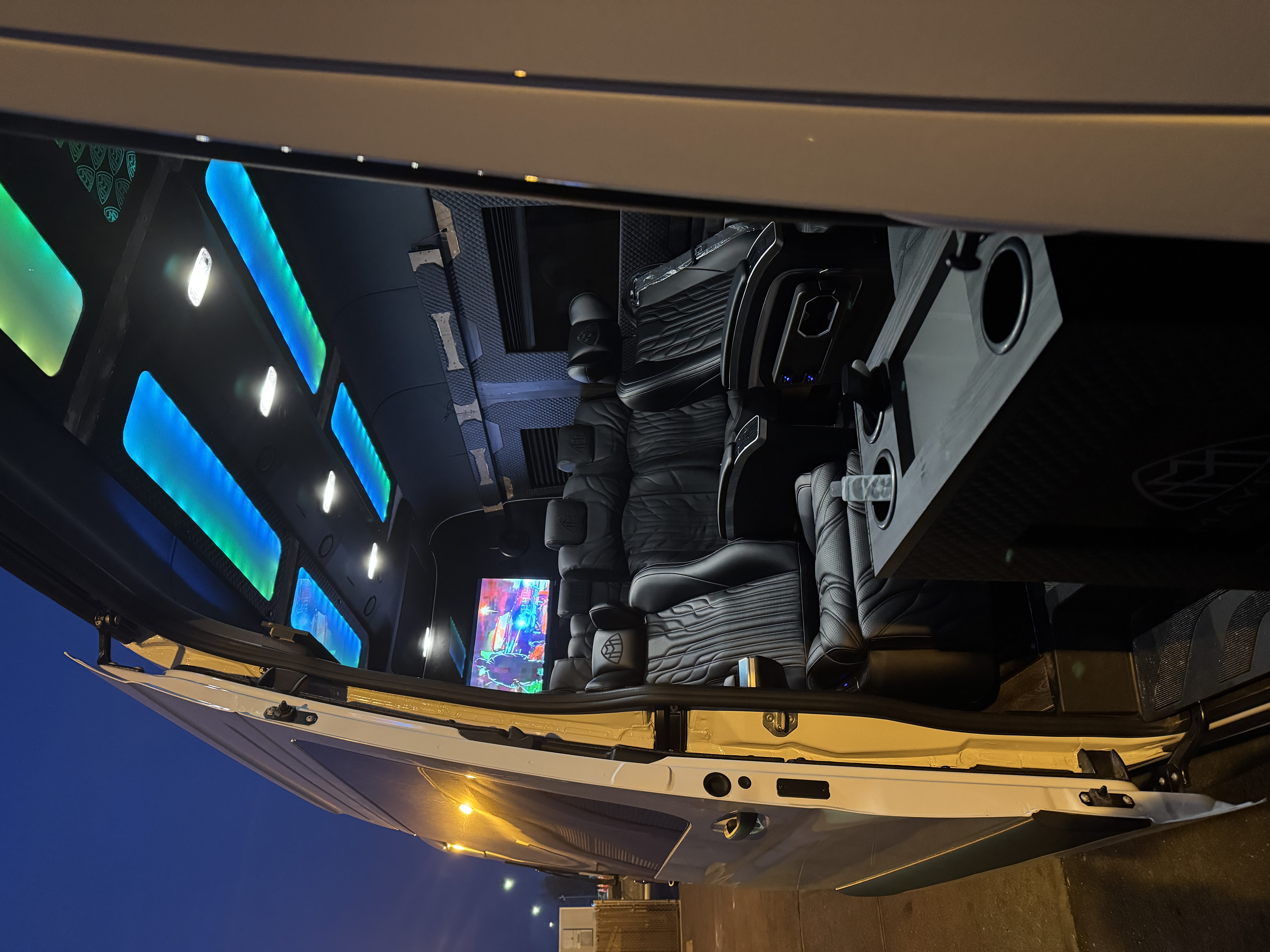 Cadillac Escalade ESV 2025