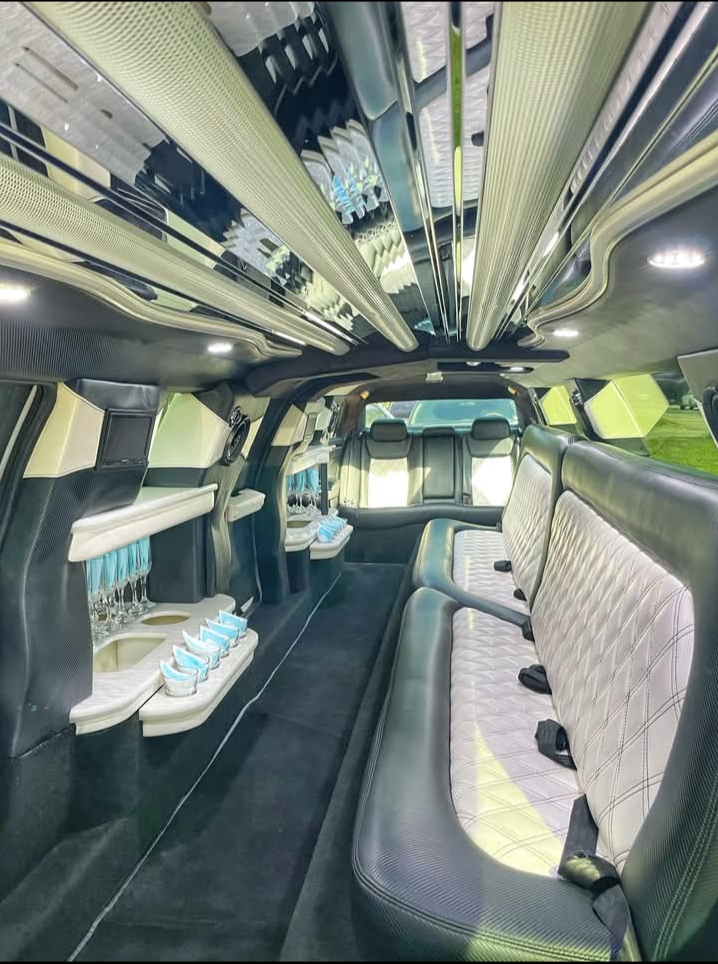 2016 Chrysler 300 Limousine