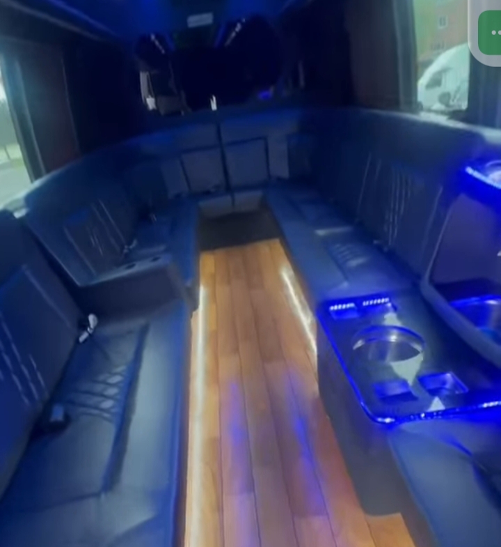 2015 Ford F-550 Party Bus