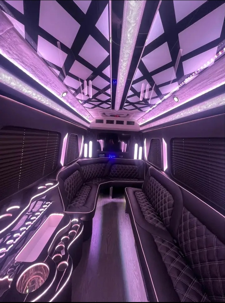 2024 Mercedes Benz Sprinter