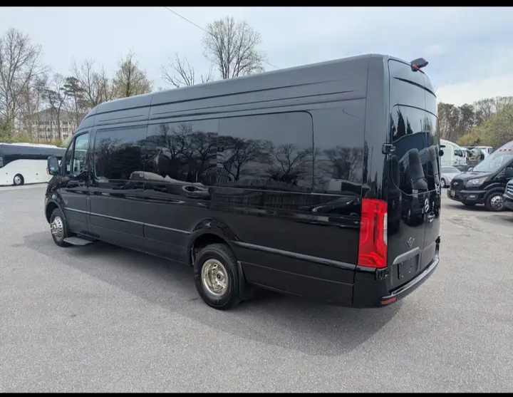 2025 Mercedes Benz Sprinter