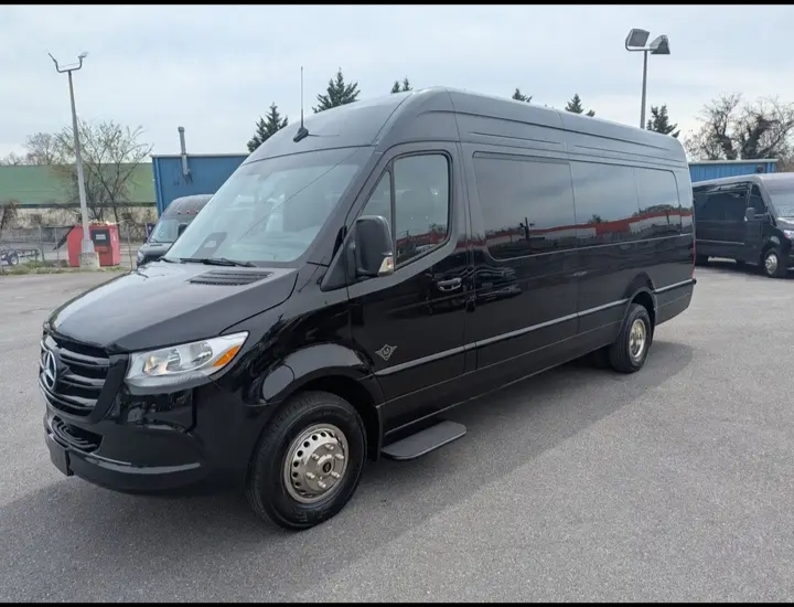 2025 Mercedes Benz Sprinter