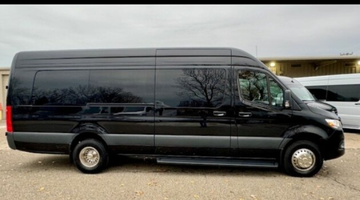 2024 Mercedes Benz Sprinter