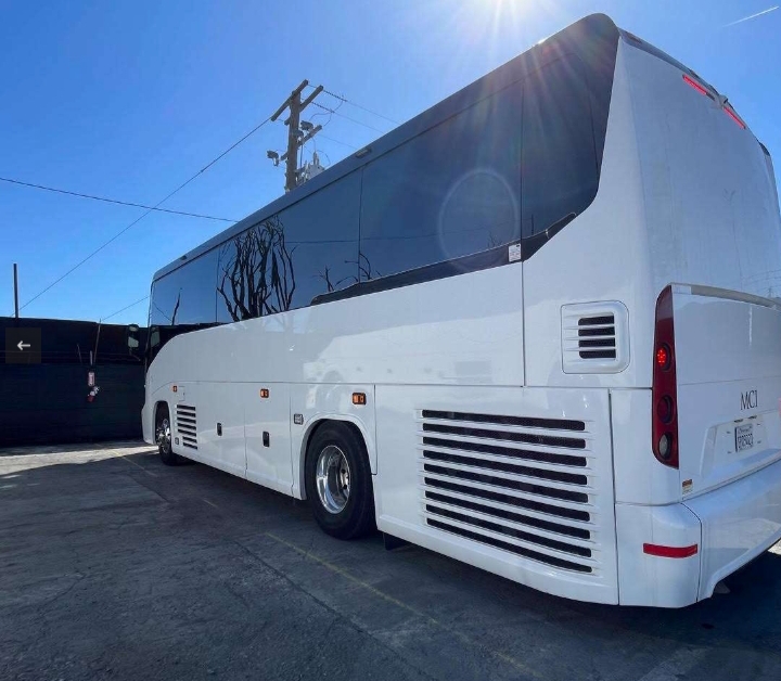 2019 MCI J3500 Motorcoach