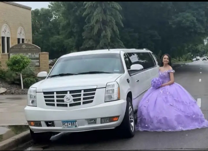 2008 Cadillac Escalade Limousine
