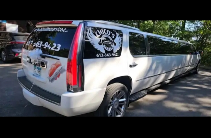 2008 Cadillac Escalade Limousine