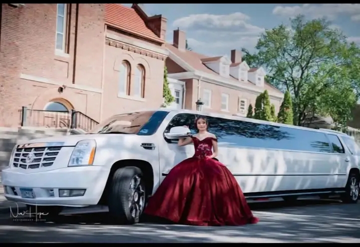 2008 Cadillac Escalade Limousine
