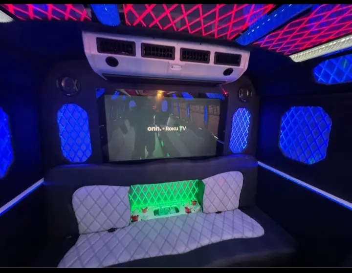 2012 Ford E-450 Party Bus