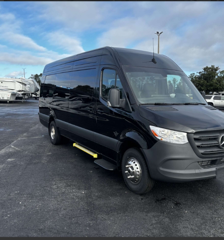 2025 Mercedes Benz Sprinter