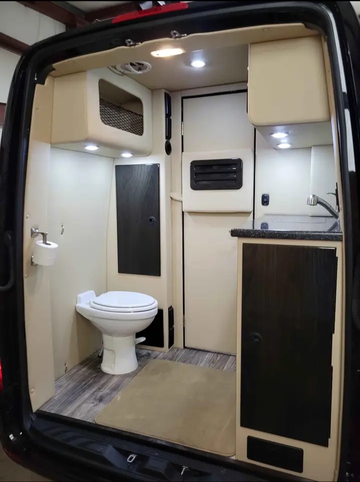 2022 Mercedes Benz Sprinter