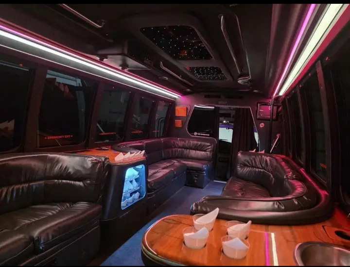 2001 Ford E-450 Limo Bus