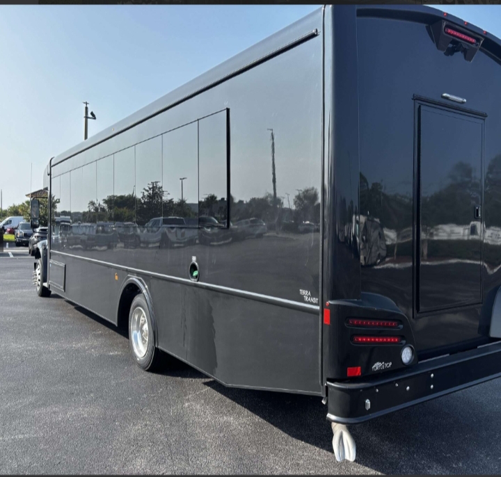 2025 Freightliner S2 Shuttle Bus