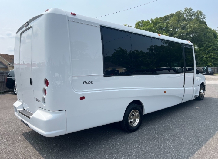 2025 Ford E-450 Shuttle Bus