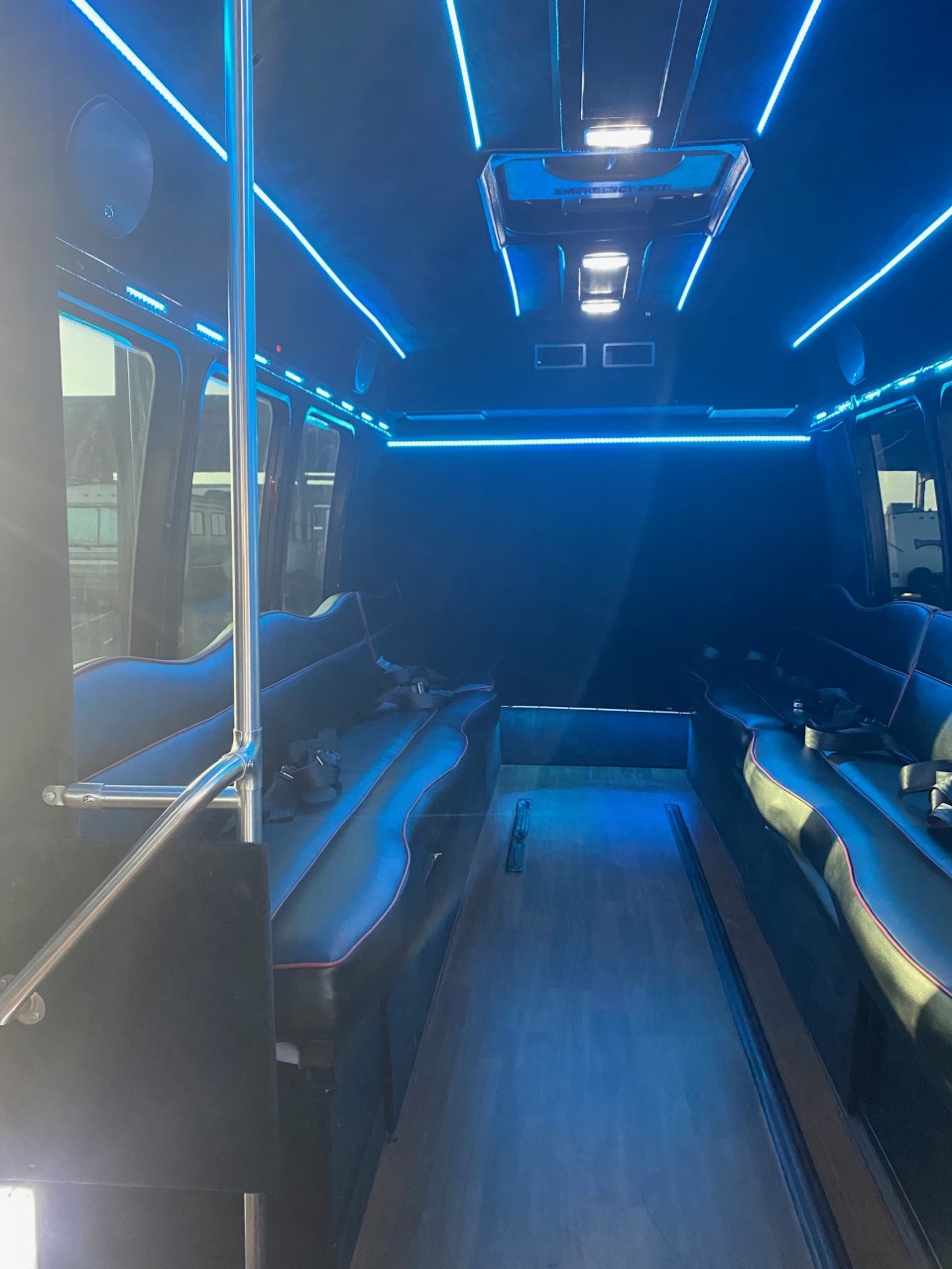 Ford E-350 Limo Bus