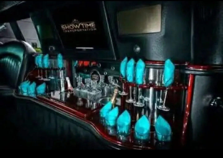 2008 Cadillac Escalade Limousine