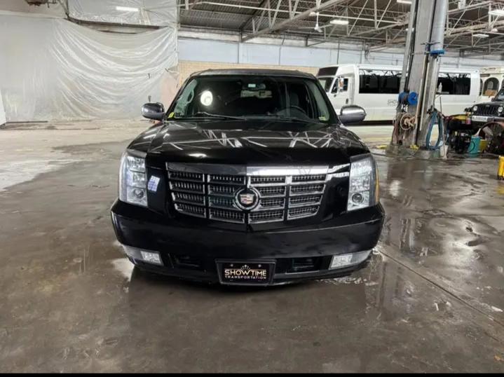 2008 Cadillac Escalade Limousine