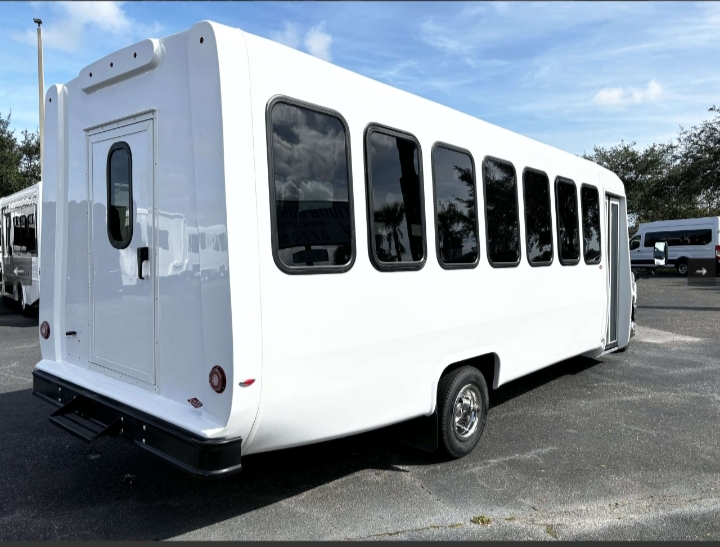 2025 Ford E-450 Shuttle Bus