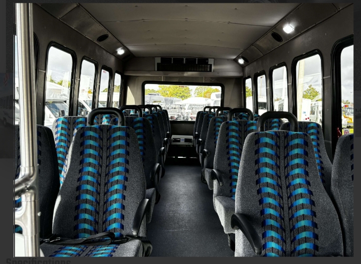 2021 Ford E-450 Shuttle Bus