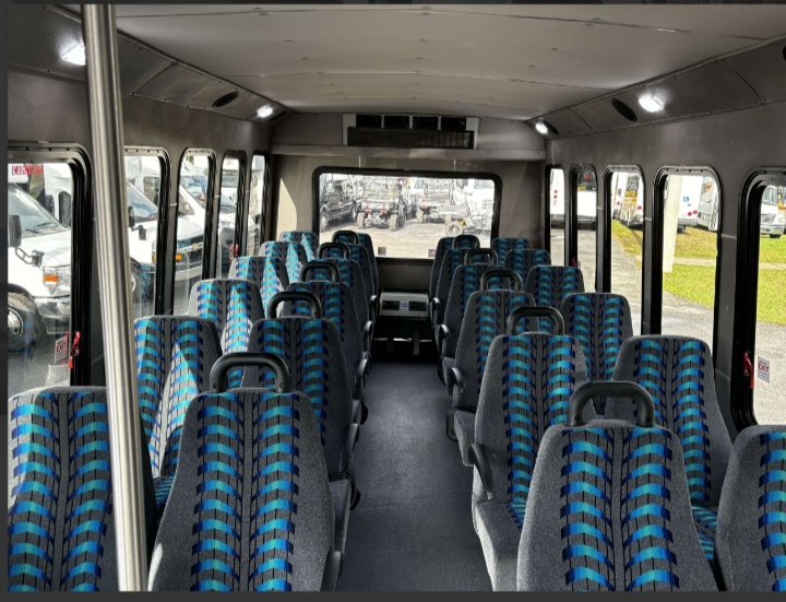 2021 Ford E-450 Shuttle Bus