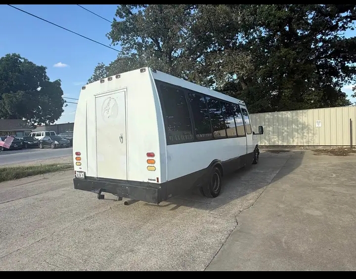 2000 Ford E-350 Limo Bus