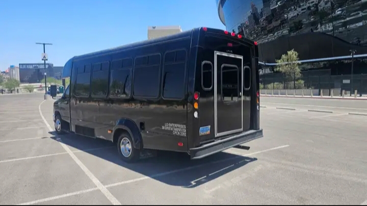 2010 Ford E-450 Party Bus