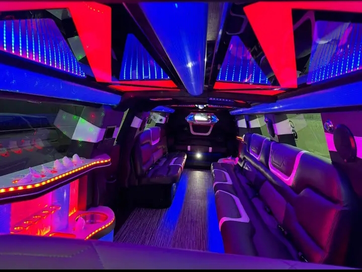 2023 Cadillac Escalade ESV Limousine