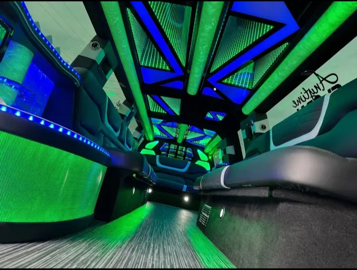 2023 Cadillac Escalade ESV Limousine