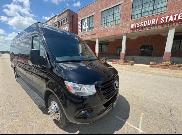 2022 Mercedes Benz Sprinter