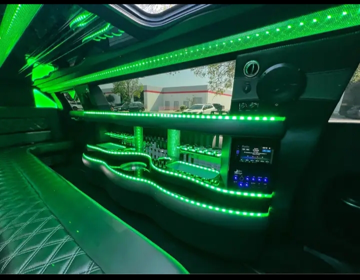 2021 Chrysler 300 Limousine