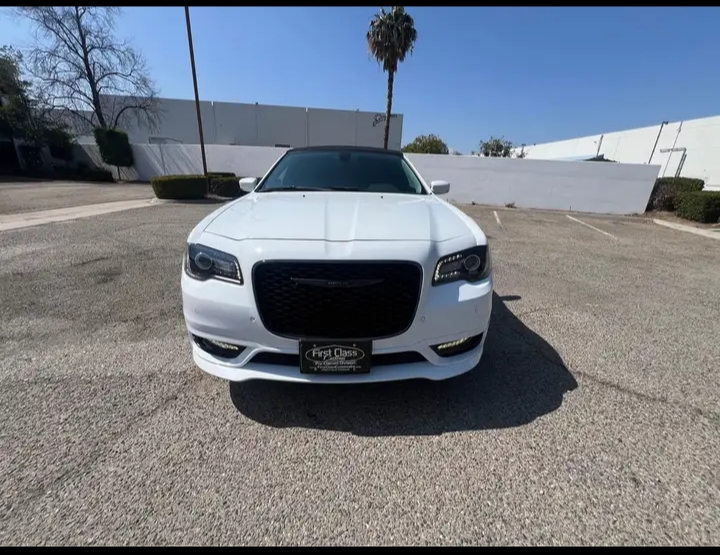 2021 Chrysler 300 Limousine