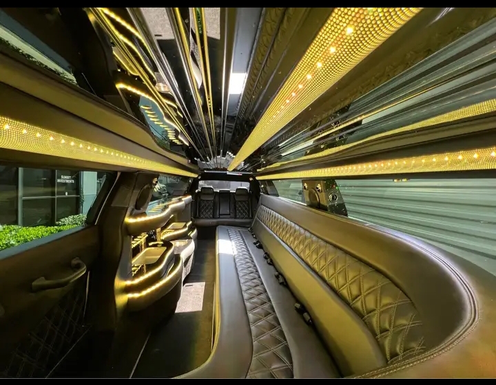 2021 Chrysler 300 Limousine