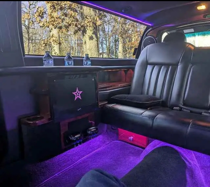 2015 Lincoln Town Car Limousine