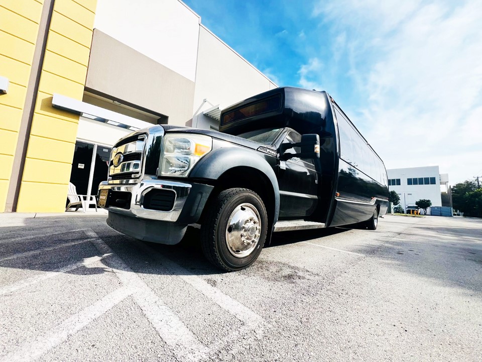 2013 Ford F-550 Party Bus