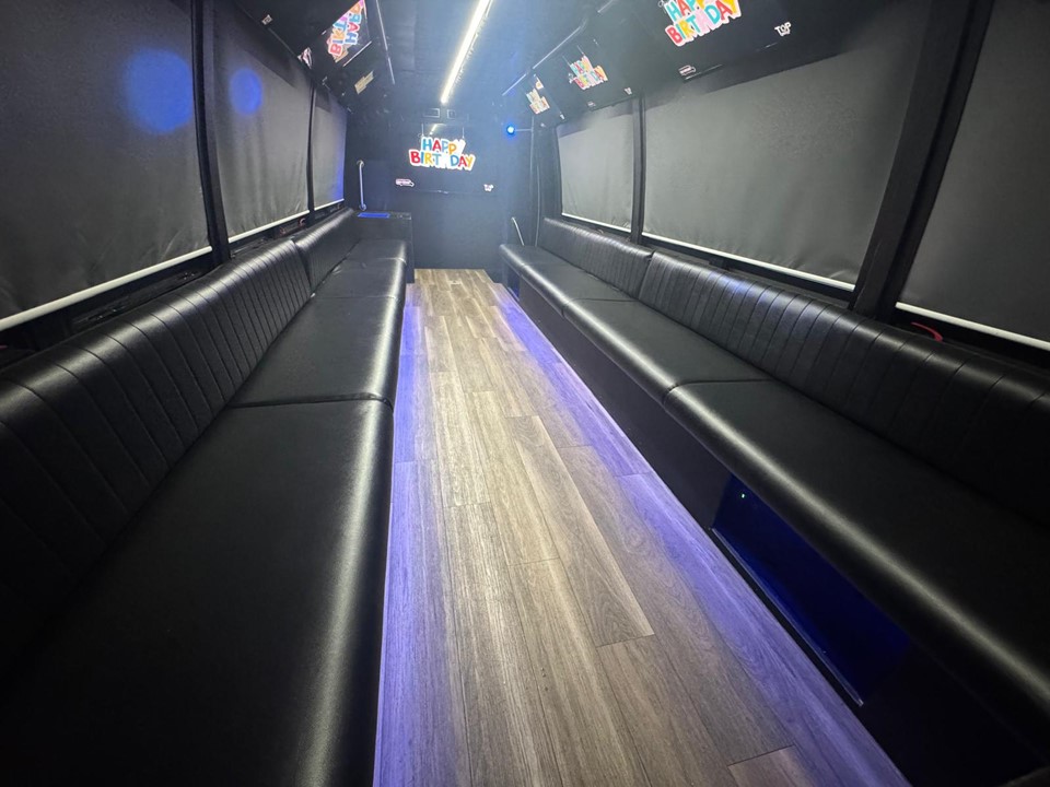2013 Ford F-550 Party Bus