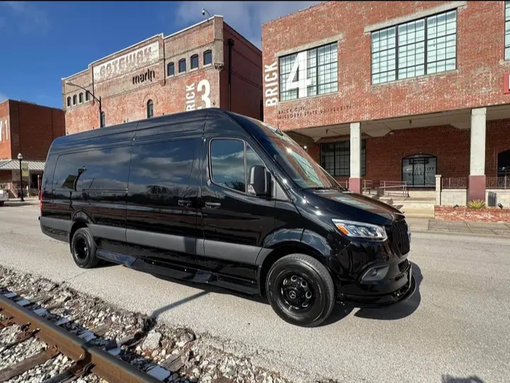 2025 Mercedes Benz Sprinter