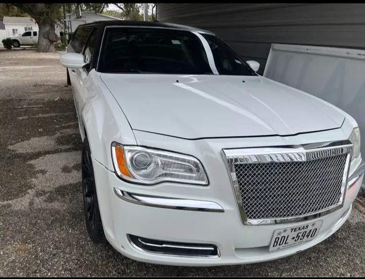 2012 Chrysler 300 Limousine