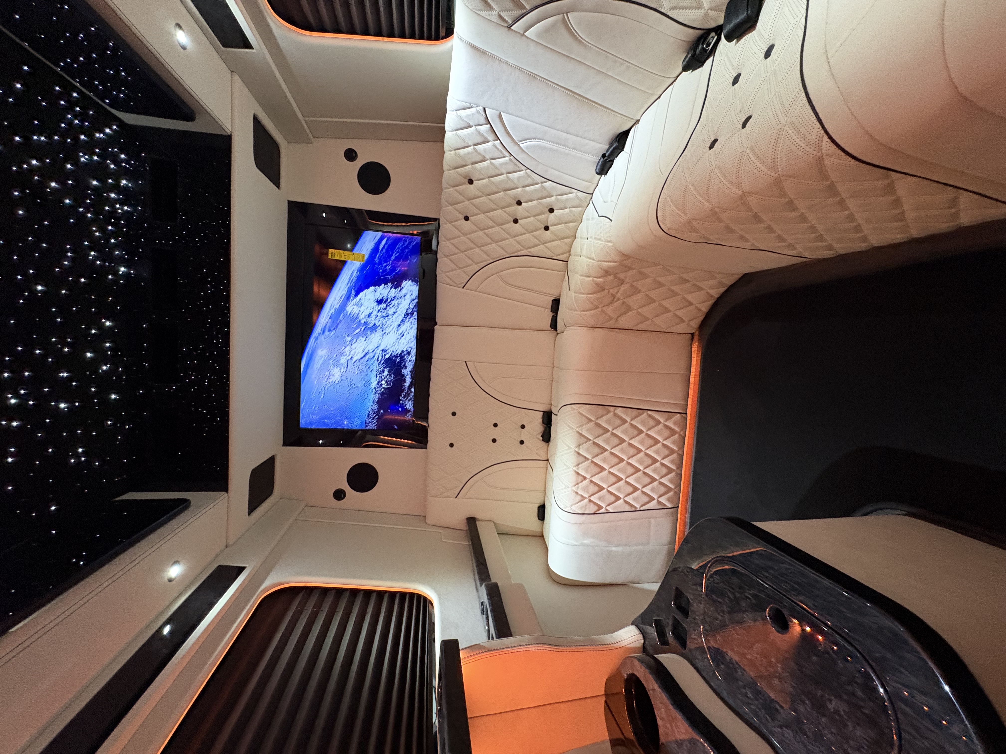 Mercedes-Benz Sprinter 2024