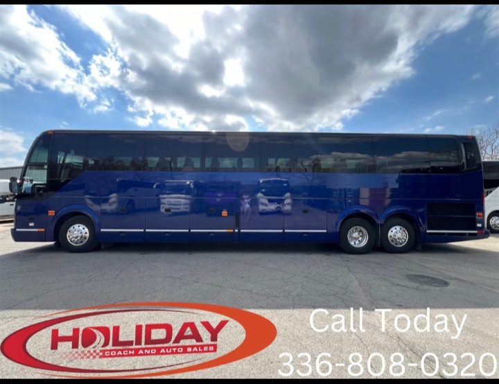 2015  Prevost H3-45 Motorcoach