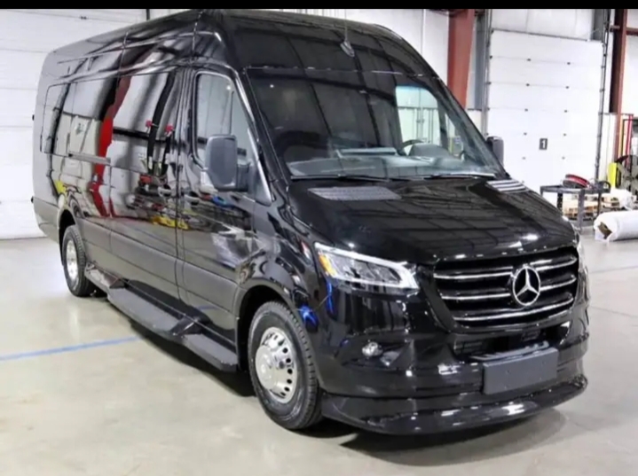 2024 Mercedes Benz Sprinter