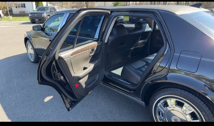 2011 Cadillac DTS Limousine