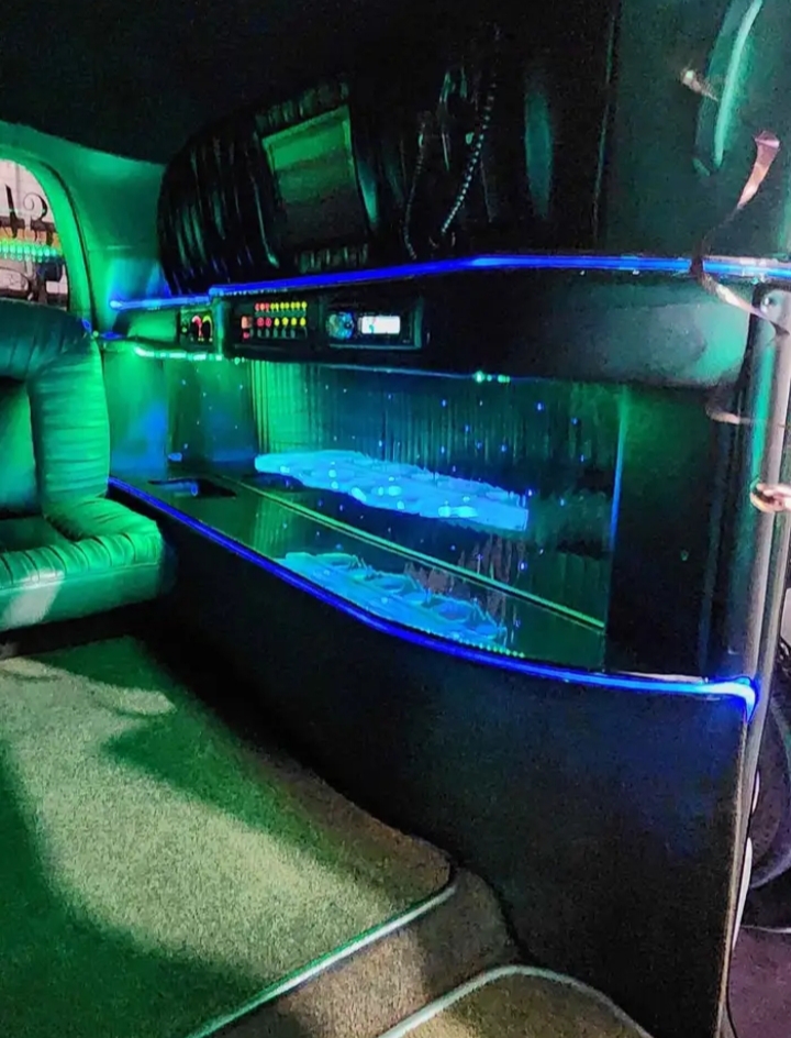 2005 Ford Excursion Limousine